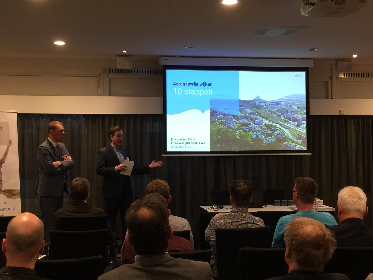 Friso Waagmeester en <a href="/ErikLievers/">Erik Lievers</a> over het 10-stappenplan ‘Aardgasvrije wijken’. aardgasloos.nu/#stappenplan
