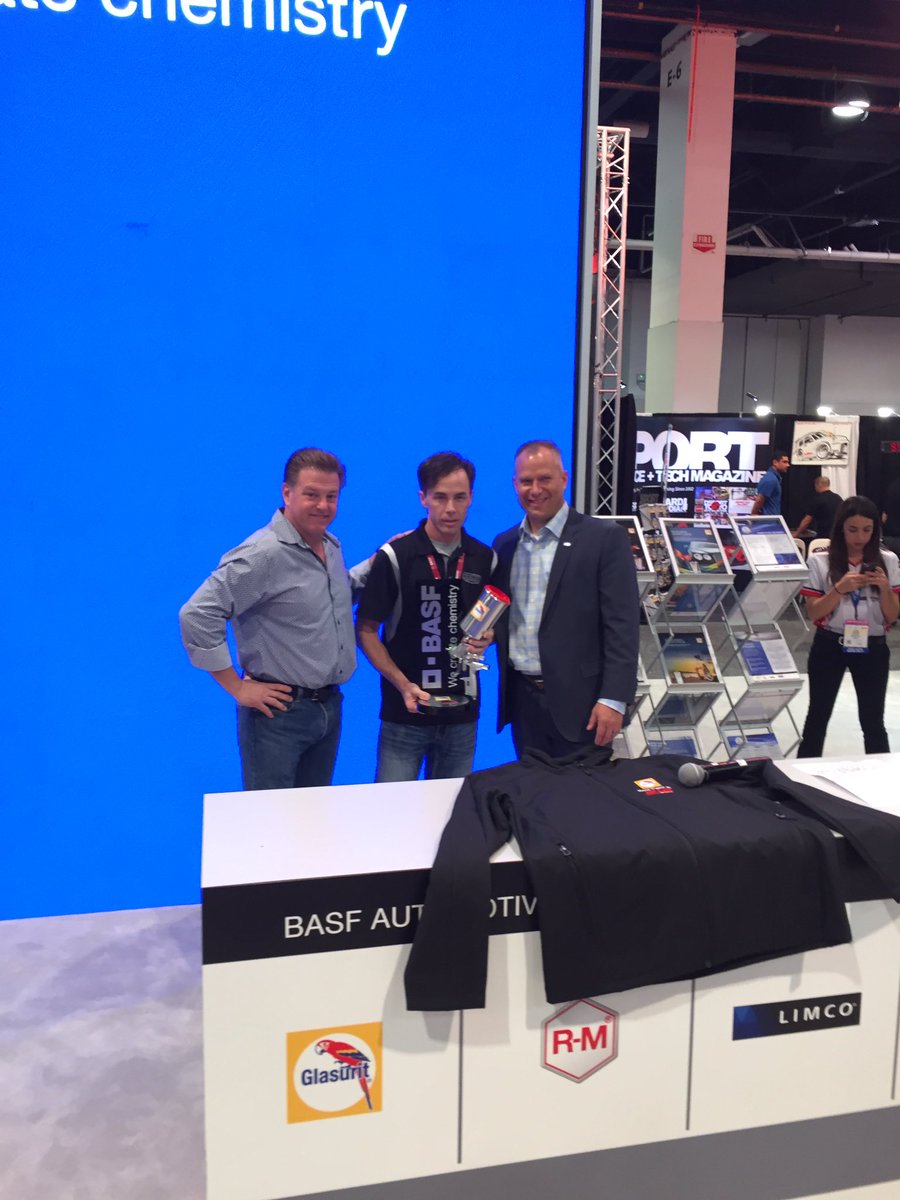 chipfoose's tweet photo. Congrats @GoolsbyCustoms for winning #Glasurit @RefinishNews best paint award at @SEMASHOW w/ a 40 Ford convertible! #BASFSEMACollection https://t.co/nuBnj3mfdX