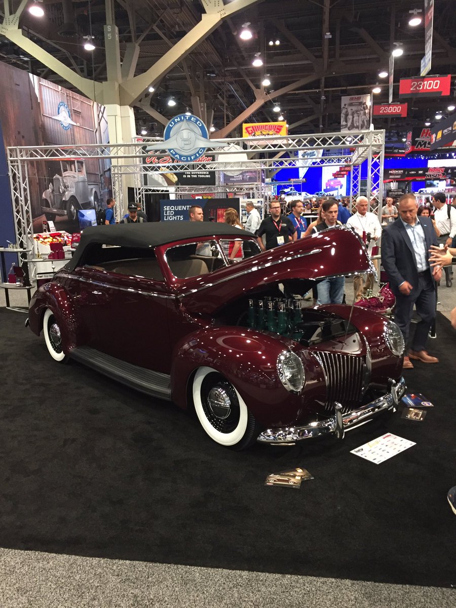 chipfoose's tweet photo. Congrats @GoolsbyCustoms for winning #Glasurit @RefinishNews best paint award at @SEMASHOW w/ a 40 Ford convertible! #BASFSEMACollection https://t.co/nuBnj3mfdX