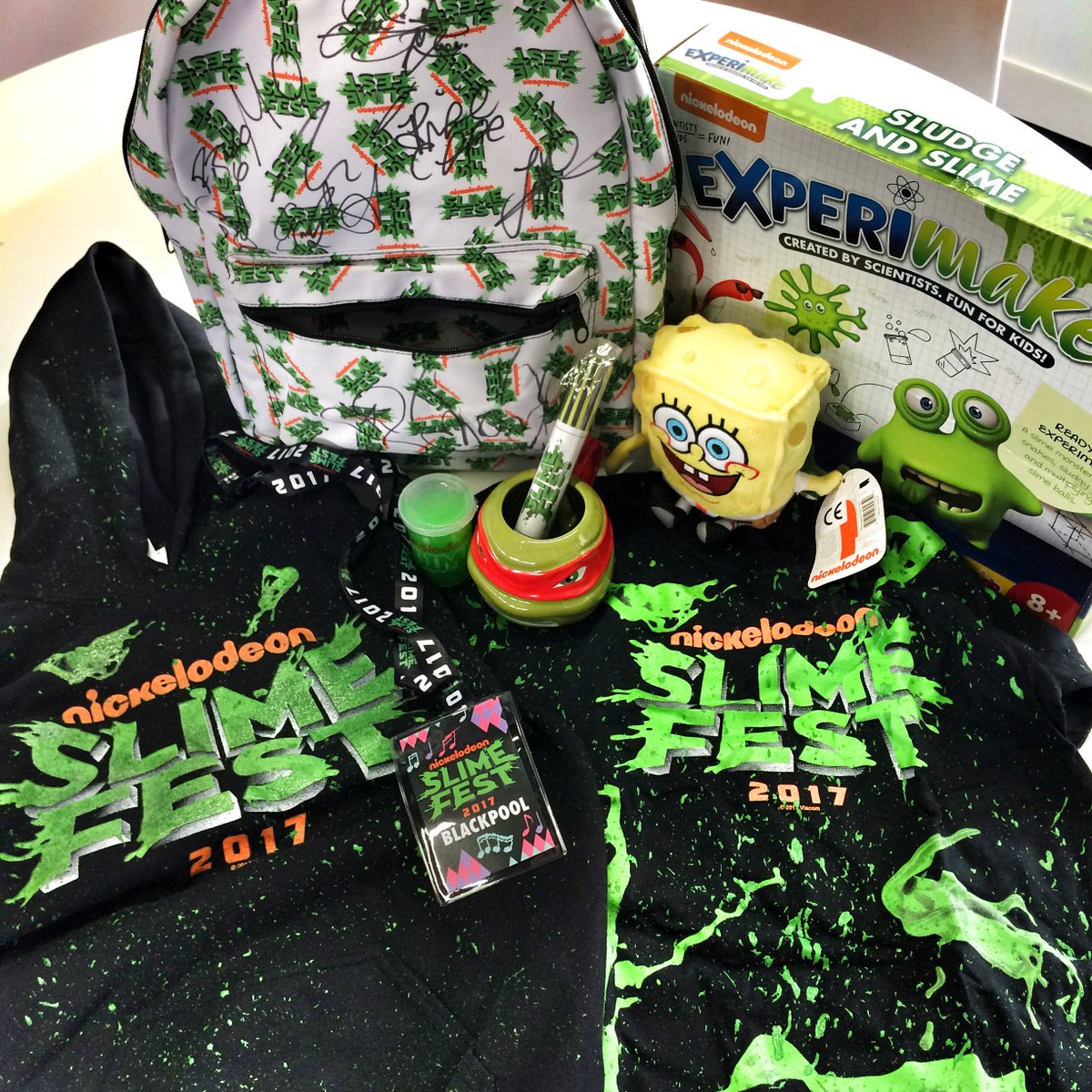 Mega_mag_'s tweet photo. @NickelodeonUKPR @Jordan_Banjo @perrikiely @PixieLott @NewHopeClub @itsjojosiwa For a chance to #win this Slime-tastic #prize, just follow and retweet this by 5pm on Friday 3 November! #competition https://t.co/puACaumnBu