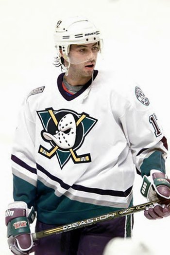 Happy Birthday to Matt Cullen, who doesn\t look a day over 25! 