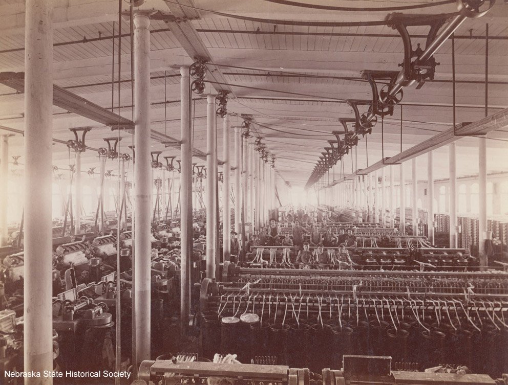 nehistorical's tweet photo. Take a peek inside the #Kearney Cotton Mill in today’s #ThrowbackThursday Photograph. #nebraskahistory https://t.co/53Xie9t28S https://t.co/OScNc94LEx