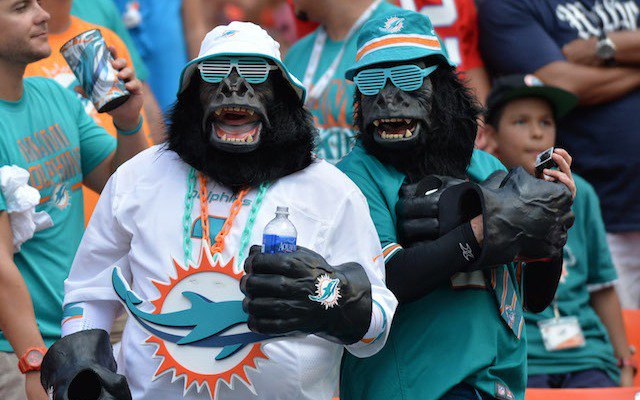 LeviDamien's tweet photo. @gorillarilla Watch out for these guys. #AnyRelation https://t.co/52wgLXYK28