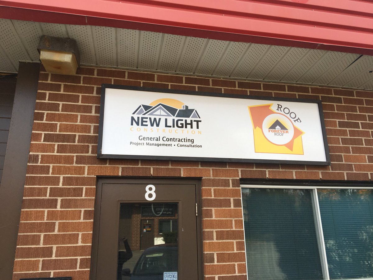 foreverroof's tweet photo. Our sign is up ! Oh, yeah did we mention we are multipurpose 😉 #metalroofing AND #Residential #Construction #renovations. Call us ! 😃 https://t.co/Bs5G1WoWx8