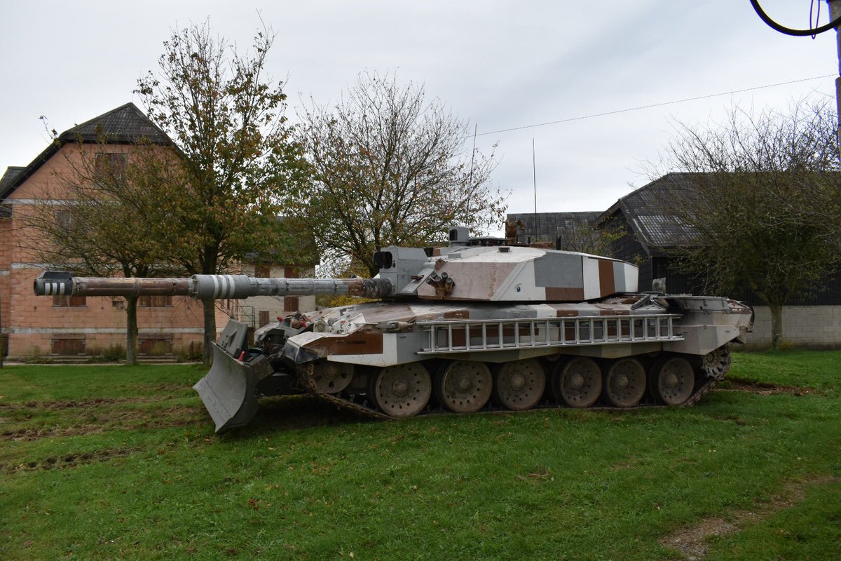 For Throwback Thursday, one of the Berlin Brigade-scheme Challenger 2s. on ...