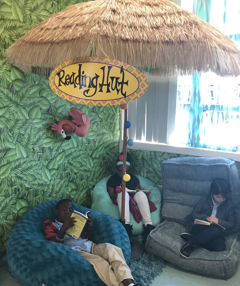 DickensonES's tweet photo. @TheTampaTeacher has an inviting "Reading Hut." According to her 4th graders, the beanbag is the most coveted spot for independent reading! https://t.co/Hqewi00K9a