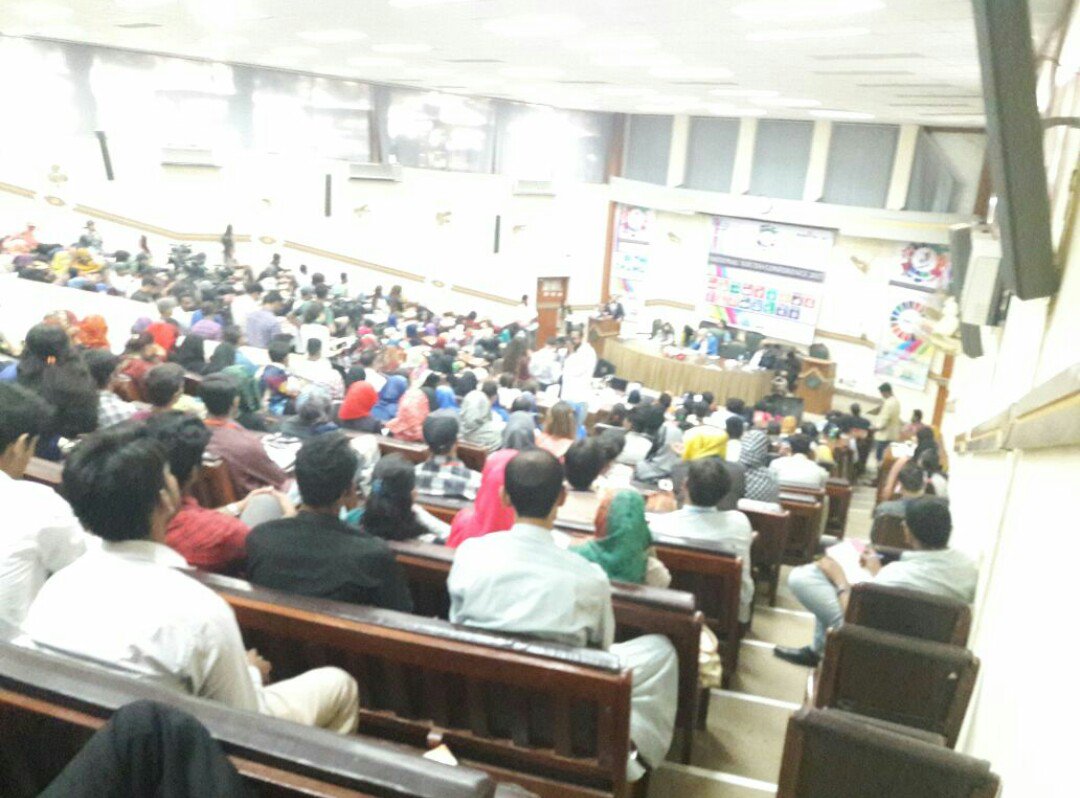 BushHasan96's tweet photo. #5thNYC #DFPF https://t.co/aiBUcPm4tm