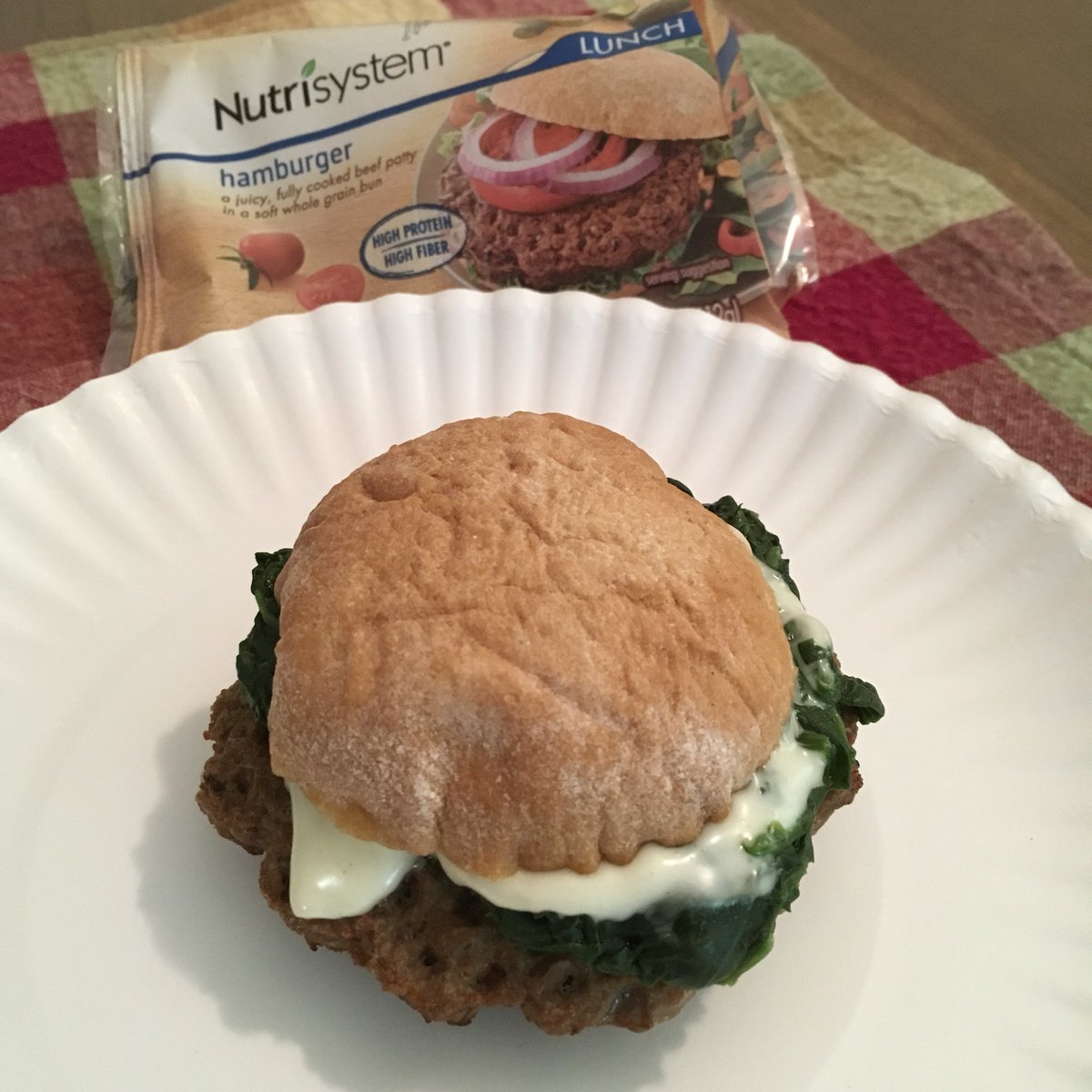 DiMeoLisa's tweet photo. Love the @Nutrisystem hamburger with spinach and swiss. #nutrisystemsnaps #50lbsgone #success #veggiegood #HealthyEating https://t.co/PupilTgaci