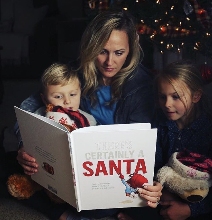 certainlysanta's tweet photo. We're looking for fams to use our book to guide your 🎅🏼 conversation. All we ask is that you video &amp; let us share your story. DM for deets. https://t.co/VcYY4hR2ch