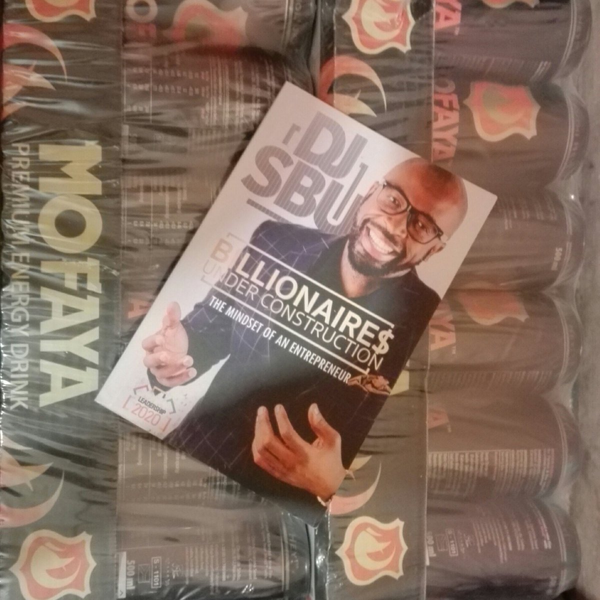 D_M_X_100's tweet photo. Dankie @djsbu We supply MoFaya around Capetown with free Delivery. RT please, my customers might be on your timeline. #BlackSetup https://t.co/ZqaAgZZVGv