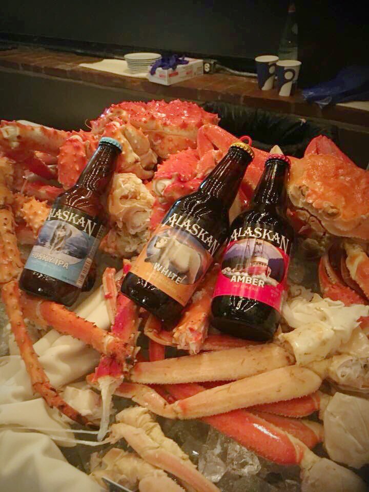 AlaskanBrewing's tweet photo. Perfect couple: #alaskaseafood &amp; #alaskanbeer! Here we are chillin @ the James Beard Foundation. #tbt and thanks to @TracysCrab for the pic! https://t.co/3llXNlW8fB