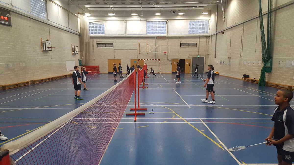 LNS_PE's tweet photo. Mr Walsh’s #badminton Club was thriving after school today. #extra #curricular #PhysicalActivity @londonnautical https://t.co/JhGpjq6oAZ