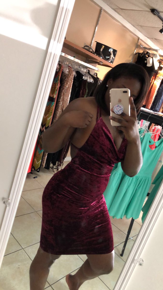 ExFashion912's tweet photo. Tired of wearing the same outfit out every weekend ? Come shop with me. Black, local, and student owned #SouthernNotState  #ShopExtreme https://t.co/wH7e7P8yRN