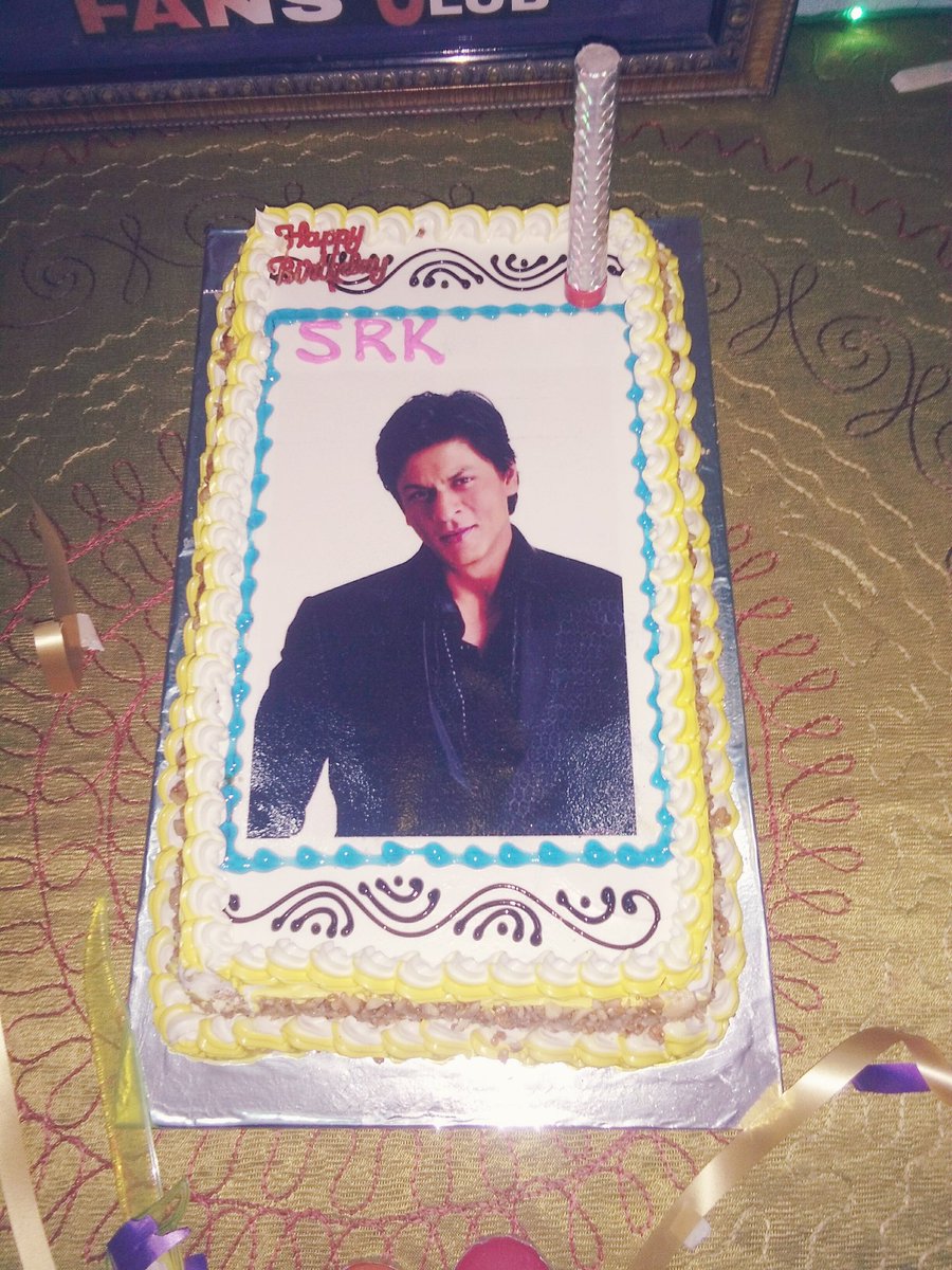 ShuvamPop's tweet photo. @iamsrk Birthday celebration by @NB_SRKFC  we love you so much @iamsrk https://t.co/5yXWaEWVJJ