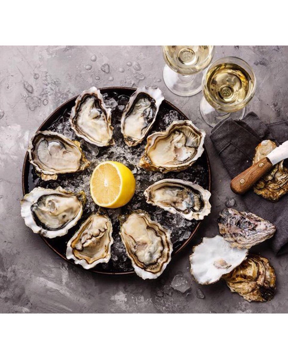 Fresh21Dining's tweet photo. Our Oysters and Bubbles bar night starts tonight at 6:30pm. Reservations can still be made 902-491-4961. We look forward to seeing you😊 https://t.co/25Wr8LUAWB