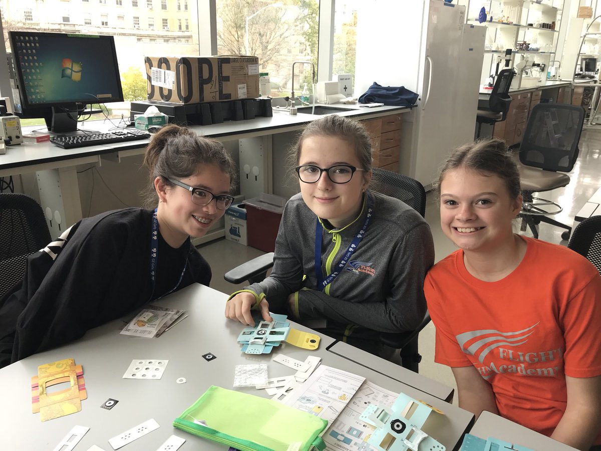 PEKuntz's tweet photo. @FLIGHTSDW having a great time at the Madison Science festival. #1Horning https://t.co/tZKmQ4GZL5