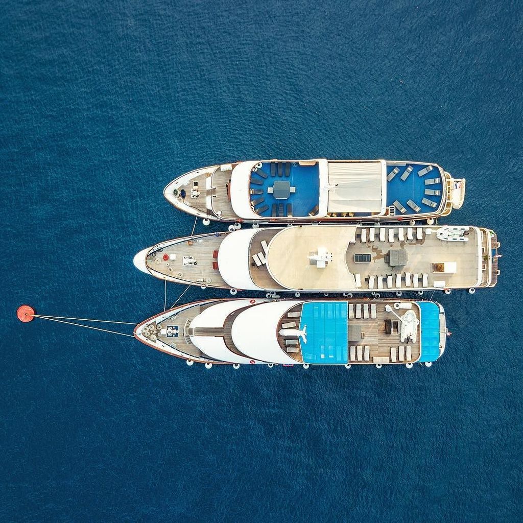 mzphoto_org's tweet photo. Luxury yachts in the pakleni islands bay, Croatia
.
.
#croatia #kroatien #pakleni #hvar #island #luxury #boat #boa… https://t.co/6VgoN1IhkC https://t.co/GxKovbQQ2B