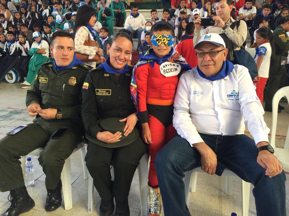 CORPOCHIVOR's tweet photo. Con danzas y muestras artísticas, los #ChivatosporelAmbiente intercambian ideas sobre el cuidado de la naturaleza. https://t.co/1VpKIoEgT0
