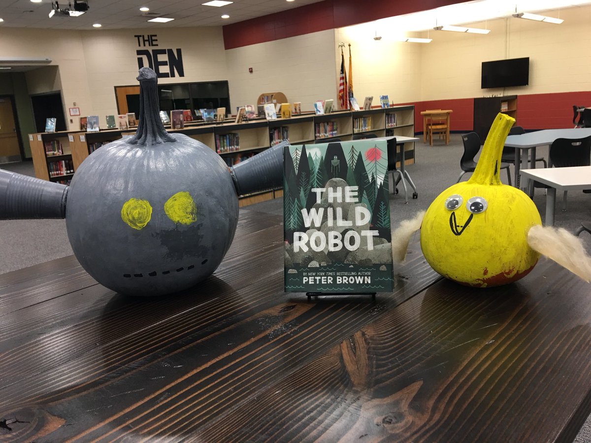 MariaGuelich's tweet image. OMS pumpkin 🎃 contest!  Roz and Brightbill!! #grawild #gra17 #tigerstrong @LisaEgan5th @mrsjmcgovern26 @marcizane