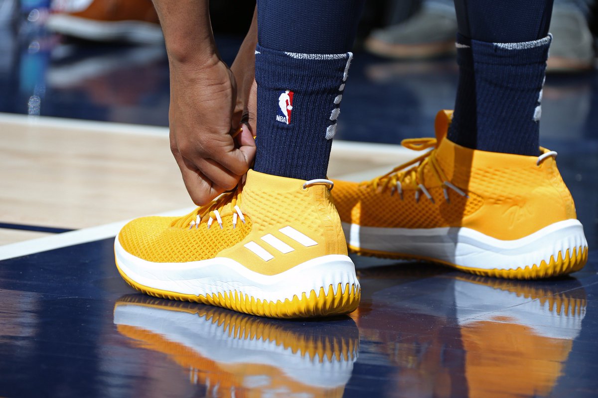 adidas dame 4 yellow