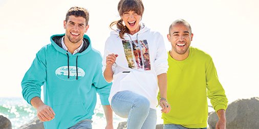 FruitActivewear's tweet photo. Lighter weight fleece made with an innovative, soft fabric and contemporary style features. #Sofspun https://t.co/t5Bkrrq5ZO https://t.co/MrTJlqiOnY