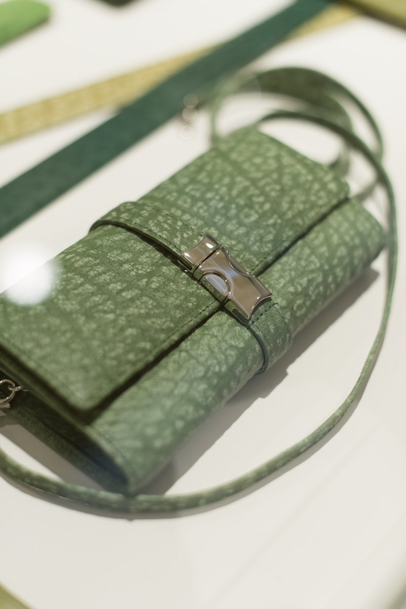 LorenziHandbags tweet picture