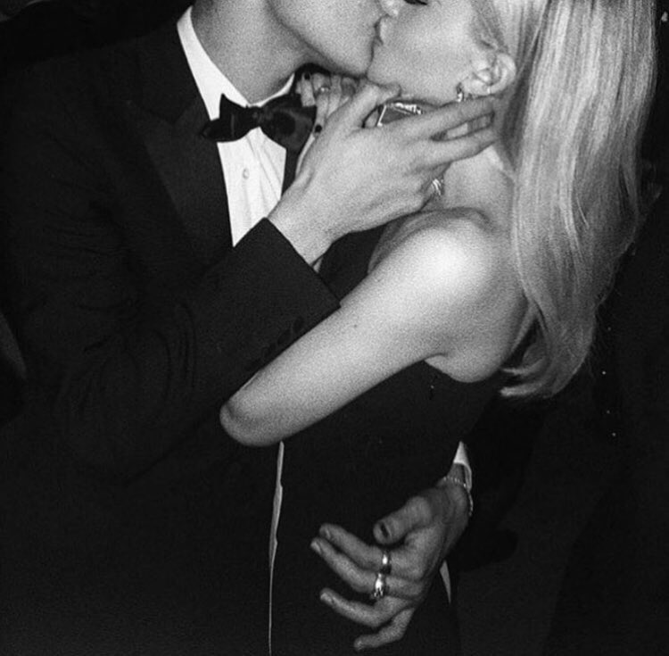 blakefreecss's tweet image. ⌗ ʙʟᴀᴋᴇ sᴛᴇᴠᴇɴ sᴄᴏɢɢɪɴ ғʀᴇᴇᴄss ⌗
 
⌗ ᴄᴏɴғɪᴅᴇɴᴄᴇ ᴄᴏᴍᴇs ɴᴀᴛᴜʀᴀʟʟʏ ᴡɪᴛʜ sᴜᴄᴄᴇss ʙᴜᴛ, sᴜᴄᴄᴇss, ᴄᴏᴍᴇs ᴏɴʟʏ ᴛᴏ ᴛʜᴏsᴇ ᴡʜᴏ ᴀʀᴇ ᴄᴏɴғɪᴅᴇɴᴛ ⌗