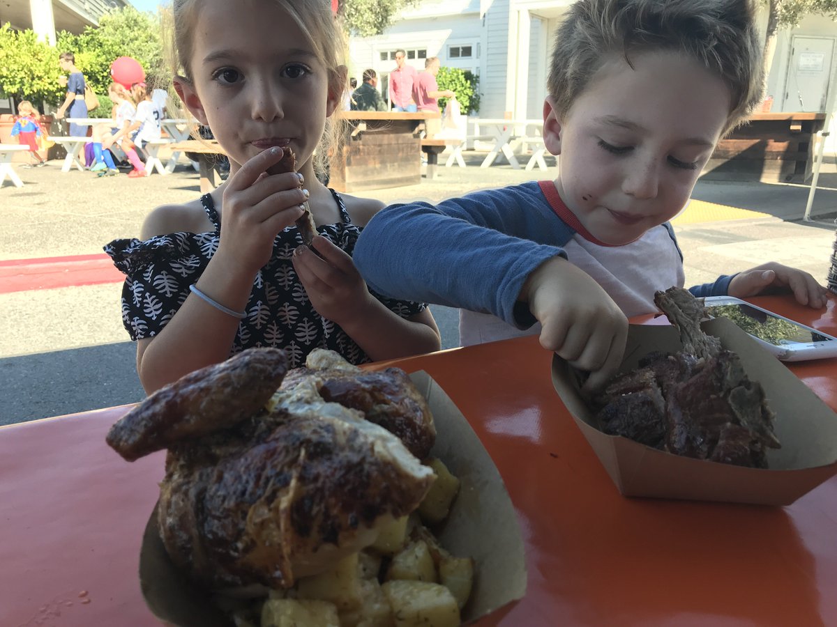 Countrygrillsf's tweet photo. More sauce on the face, the better #kidswillbekids find us at foodeaze today! https://t.co/V13ZezBs0D