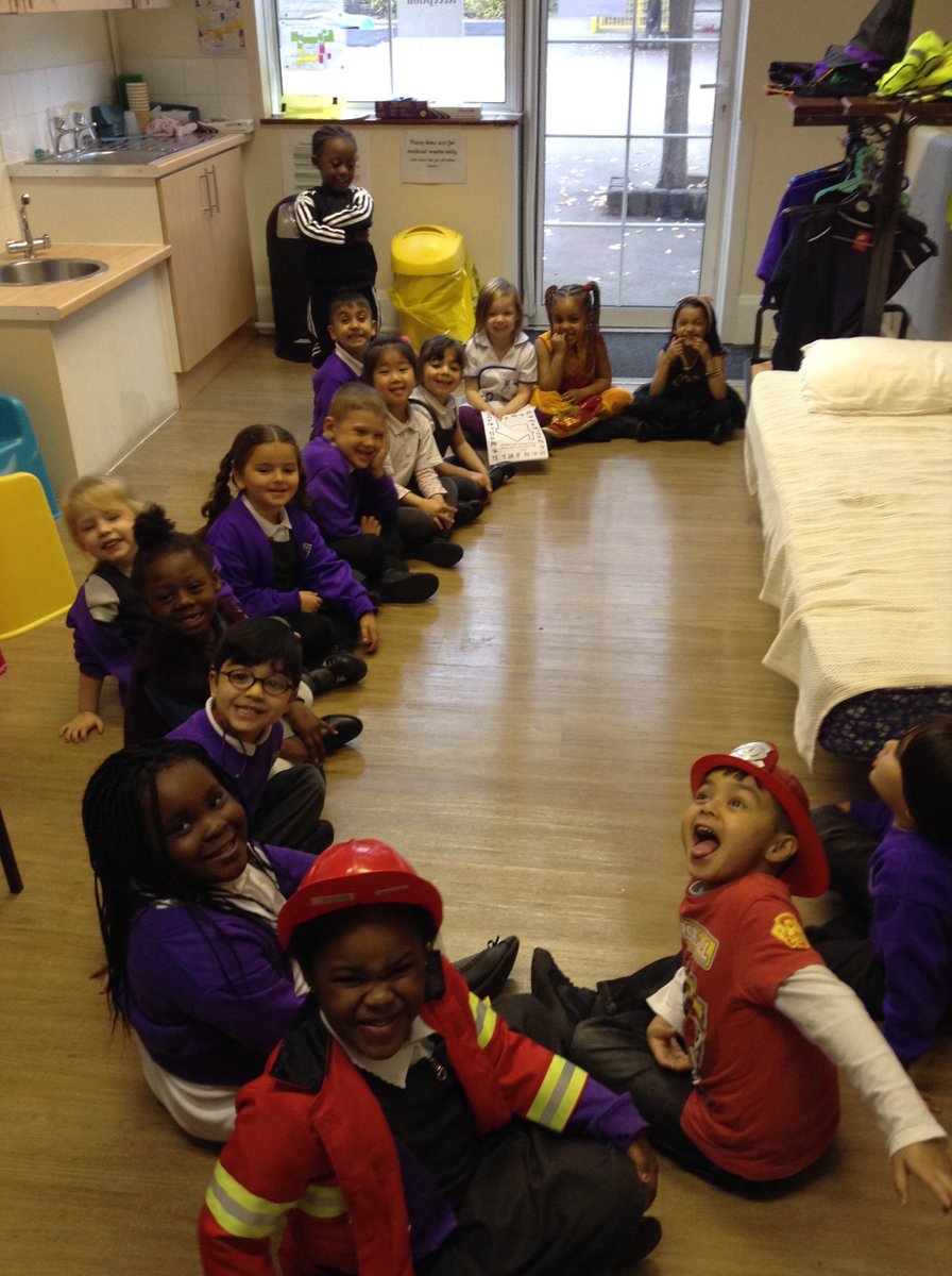 HPA_Philip_Lane's tweet image. Leon class also explored our school to learn about the people that help us
here! Can you work out where they are? #HPAPLLeon