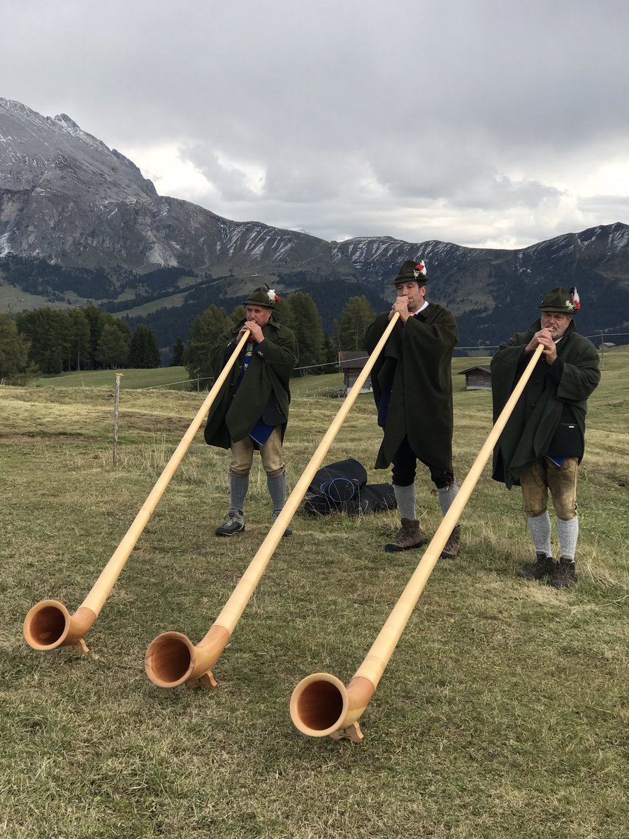 vinix.com/myDocDetail.ph…
Perché uniti si vince: le cooperative del vino in Sudtirol