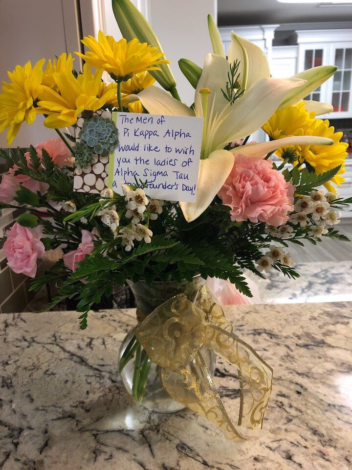thank you to the men of <a href="/uca_pike/">UCA Pi Kappa Alpha</a> for the beautiful flowers💓  #Foundersday