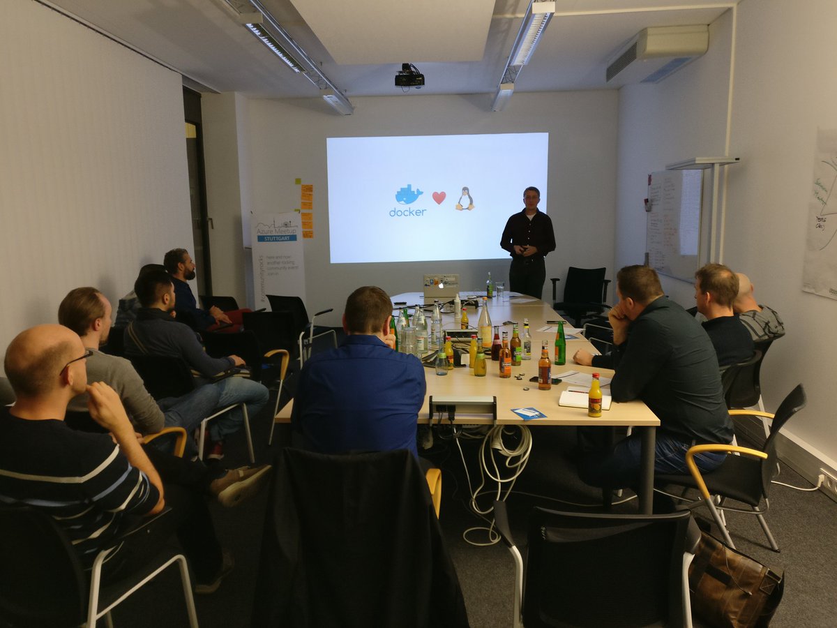 AzureStuttgart's tweet photo. Heute zu Gast bei #AzureStuttgart: der #DockerCaptain und #MicrosoftMVP @stefscherer https://t.co/KdDYoHbsU3