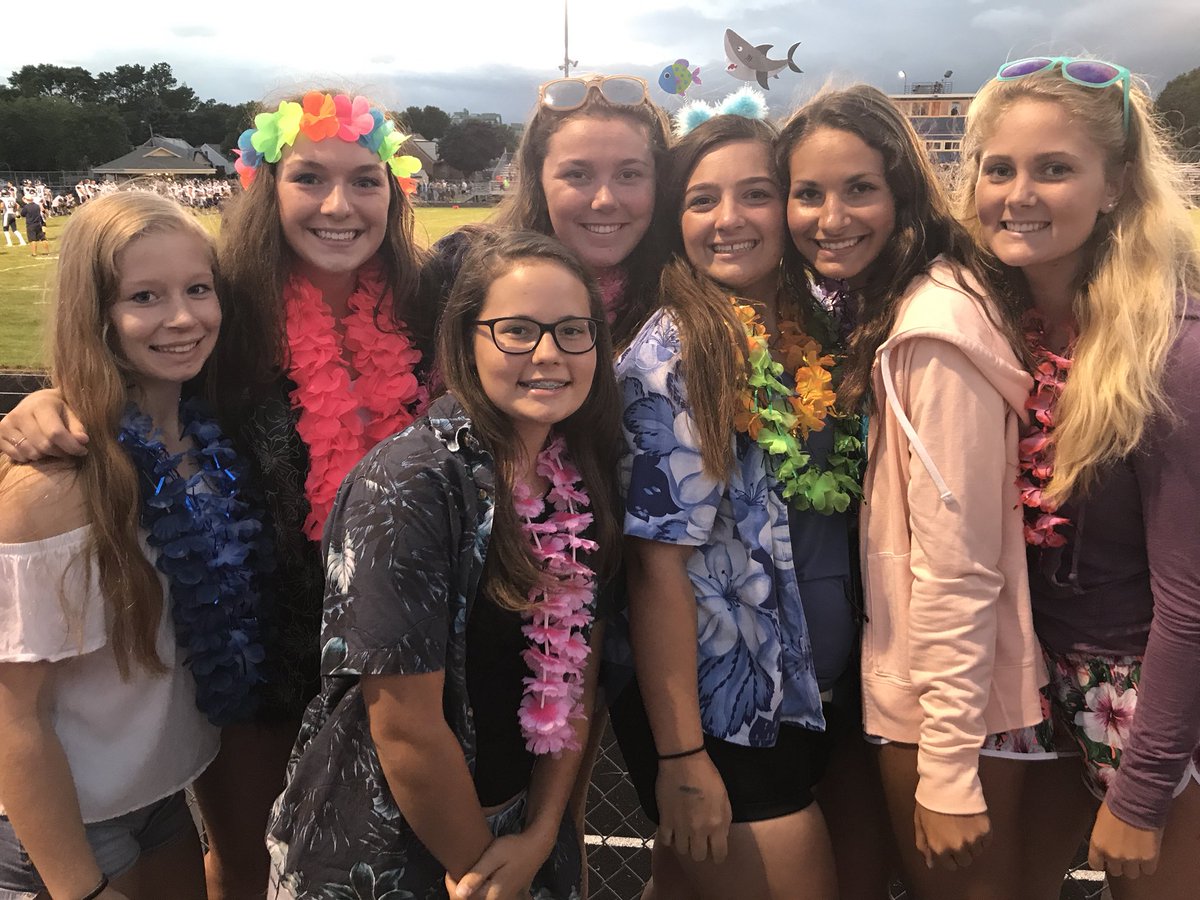 BeyerPaige's tweet photo. happy birthday gabby❤️😘💕🙂😜😋👍🏼🎀💚💗🧡💞💝❤️💖🧡💟 @NoackGabby https://t.co/lLEDacgNIF