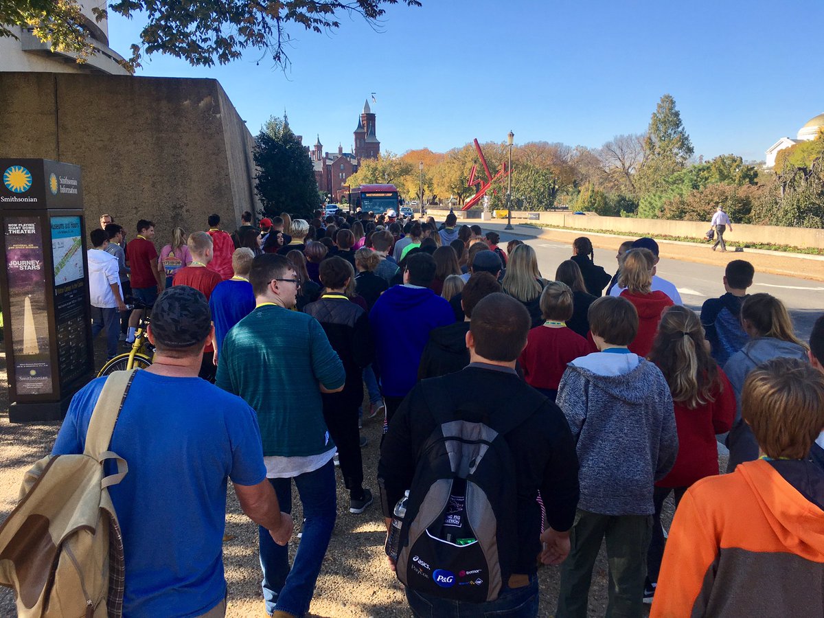 LakotaRidgeJR's tweet photo. Ridge is on the move! Authentic learning. No walls. #JRHighLife https://t.co/PURnO8p1np
