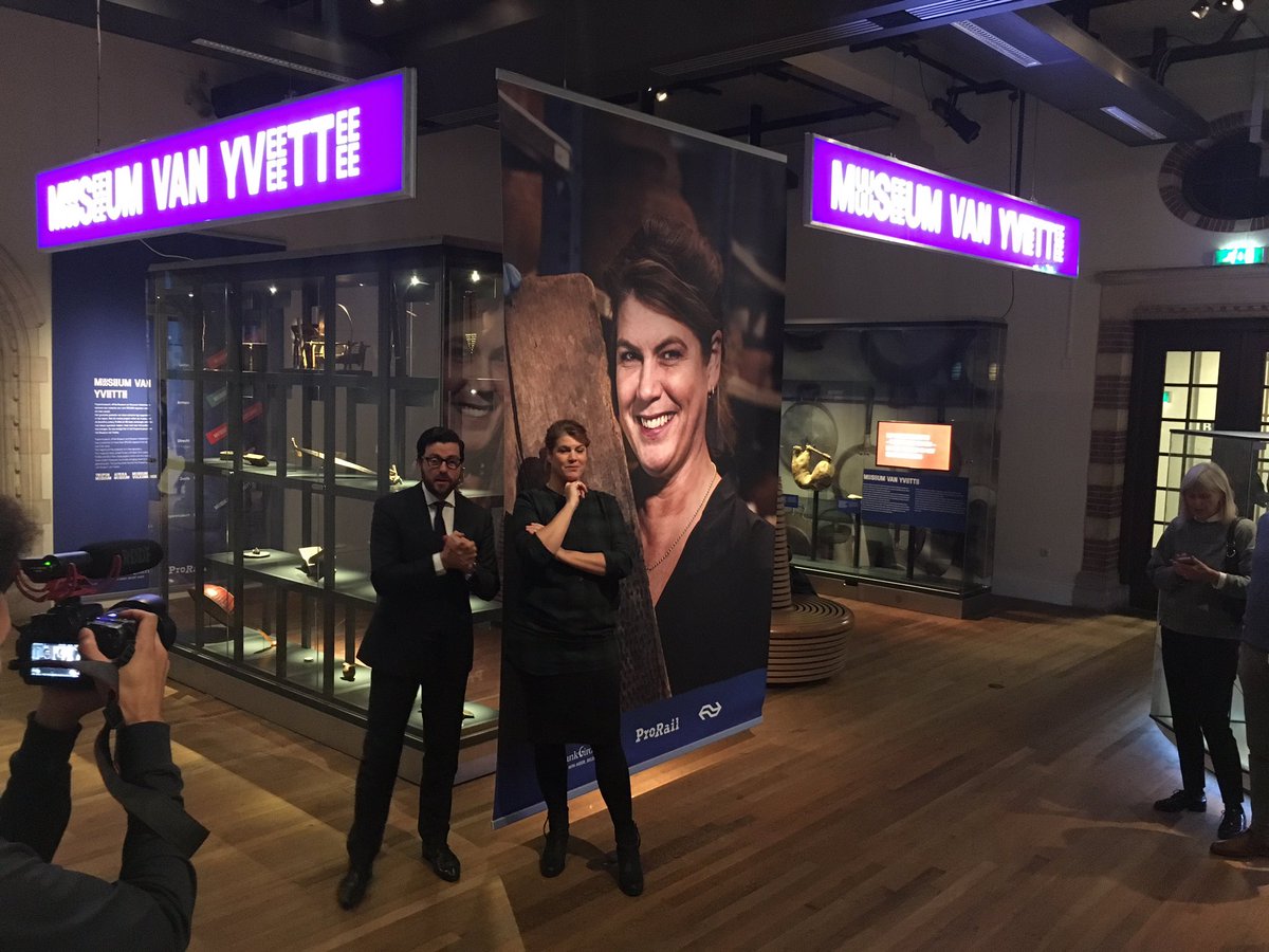 cassandracarmio's tweet photo. Het was weer een leuke opening @Tropenmuseum van #museumvan Yvette van Boven. De laatste in de reeks tot eind vh jaar te zien! https://t.co/0xPkMoKIvQ