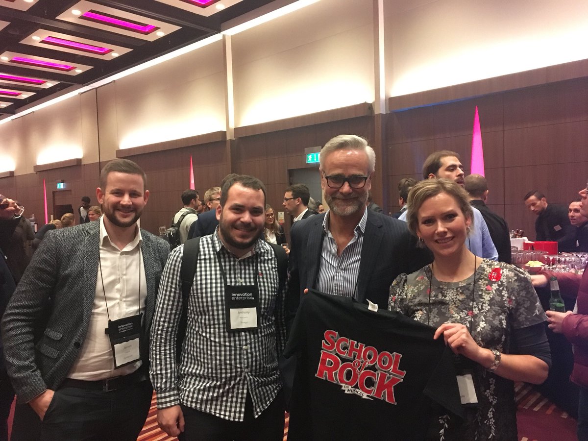 CynozureGroup's tweet image. Big congratulations to Peter Jackson @SouthernWater on winning @SchoolOfRockUK tickets - thanks for doing the draw Anthony @trivago #DataLDN