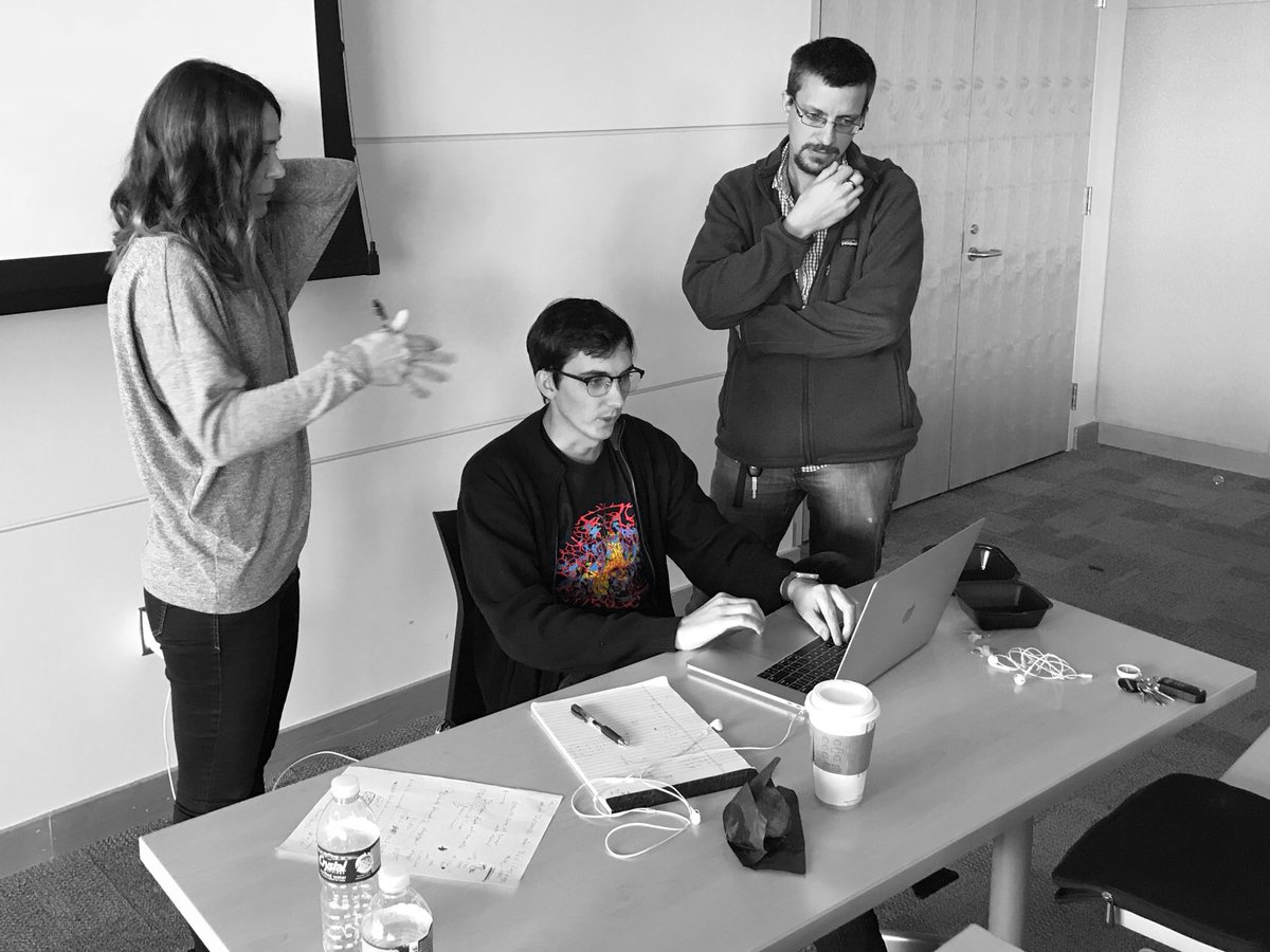 Finally some debate with #TeamRed about genomic data, HCAs, ODEs &amp; the role of immune dynamics in neoadjuvant Breast cancer TX! #MoffittIMO
