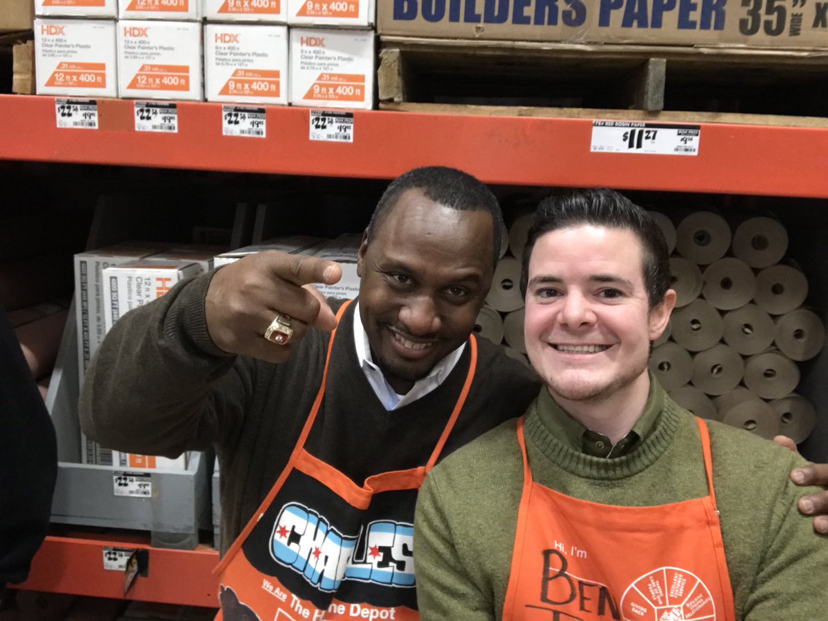 BenTenTHD's tweet photo. MVP Walk over! What a fun day! @homedepot1912 @Manny_CubFan #MVPWalk https://t.co/ogILrFz2oB