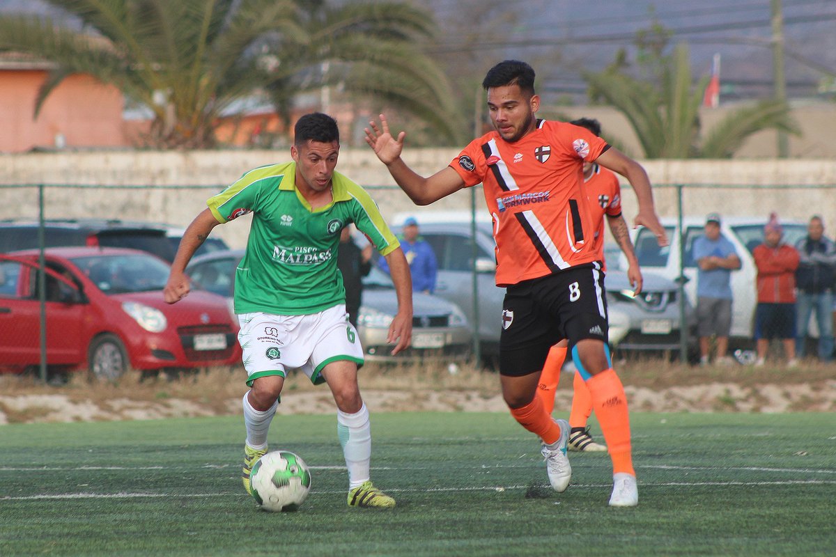 Curacavi_FC's tweet photo. [Galería] Curacaví FC sumó una importante victoria en su visita a CSD Ovalle en la Cuarta Región
Fotos: @cmuga https://t.co/8JB5iKH4Ve
