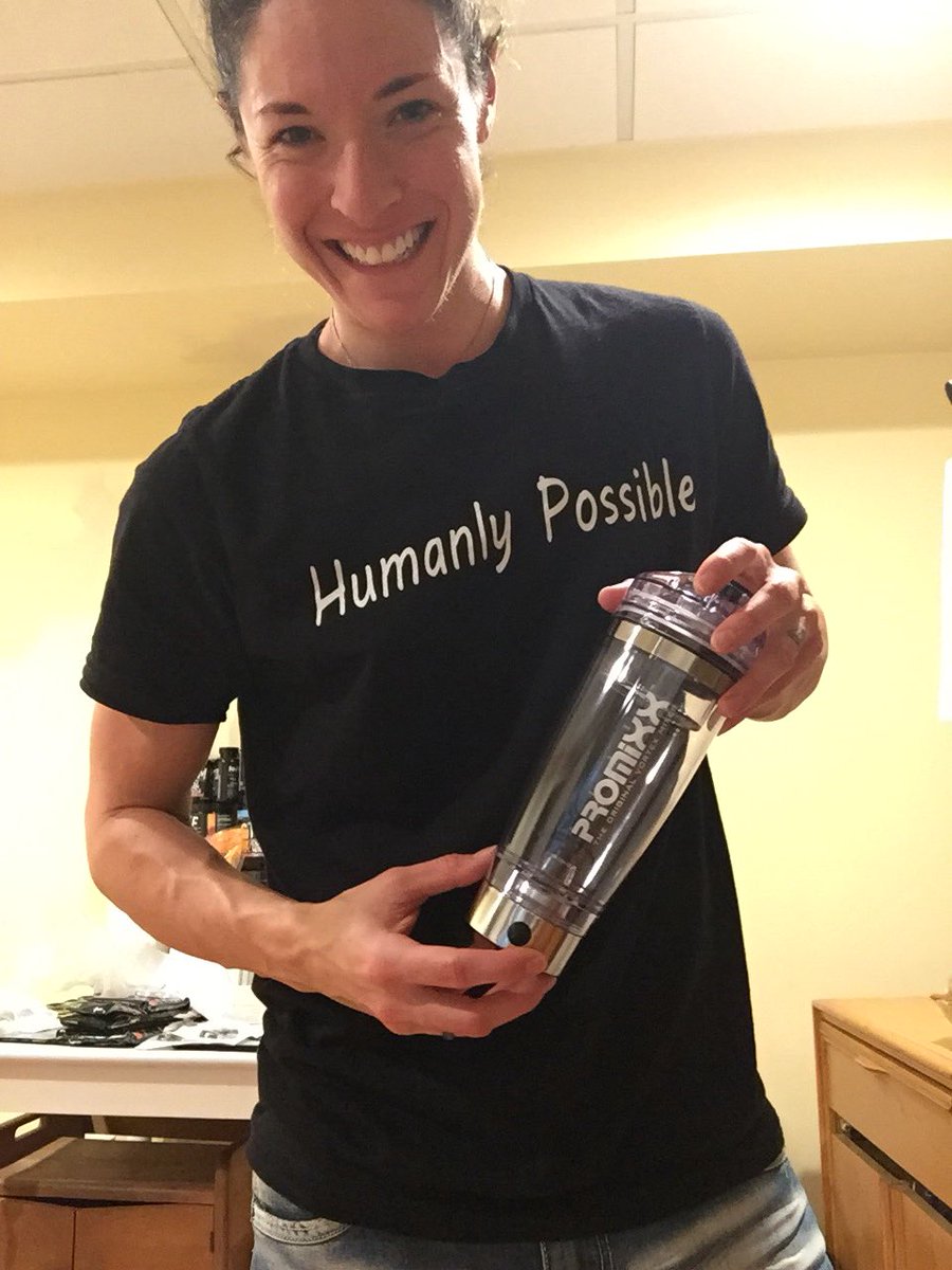 Finally got my <a href="/promixxmixer/">PROMiXX</a> - ITS SO COOL! Comes with a USB charger and everything. I’m a HUGE fan. Totally worth the $$ 👌🏻😃💪🏻