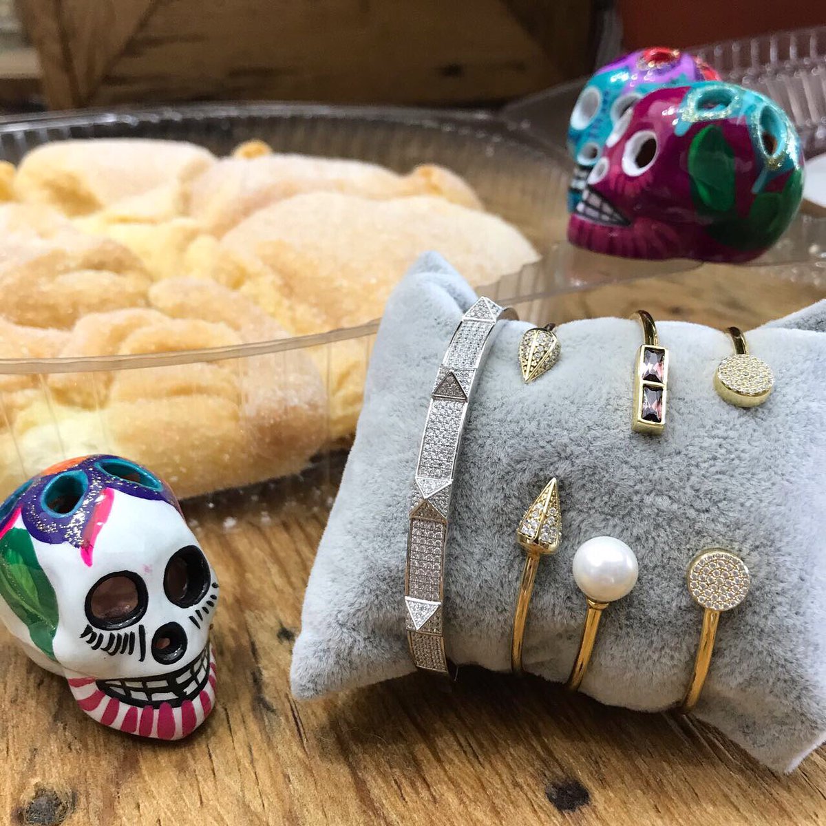 PinkRevolvermx's tweet photo. Día de Muertos 💀
Pulseras de la línea de Plata disponibles en Pink Revolver de Plaza Terranova y en https://t.co/LDQVe5MDwe https://t.co/tgfNYjFNLQ