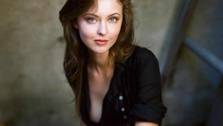 Happy Birthday,  Katharine Isabelle!
{11.02, 1981} 