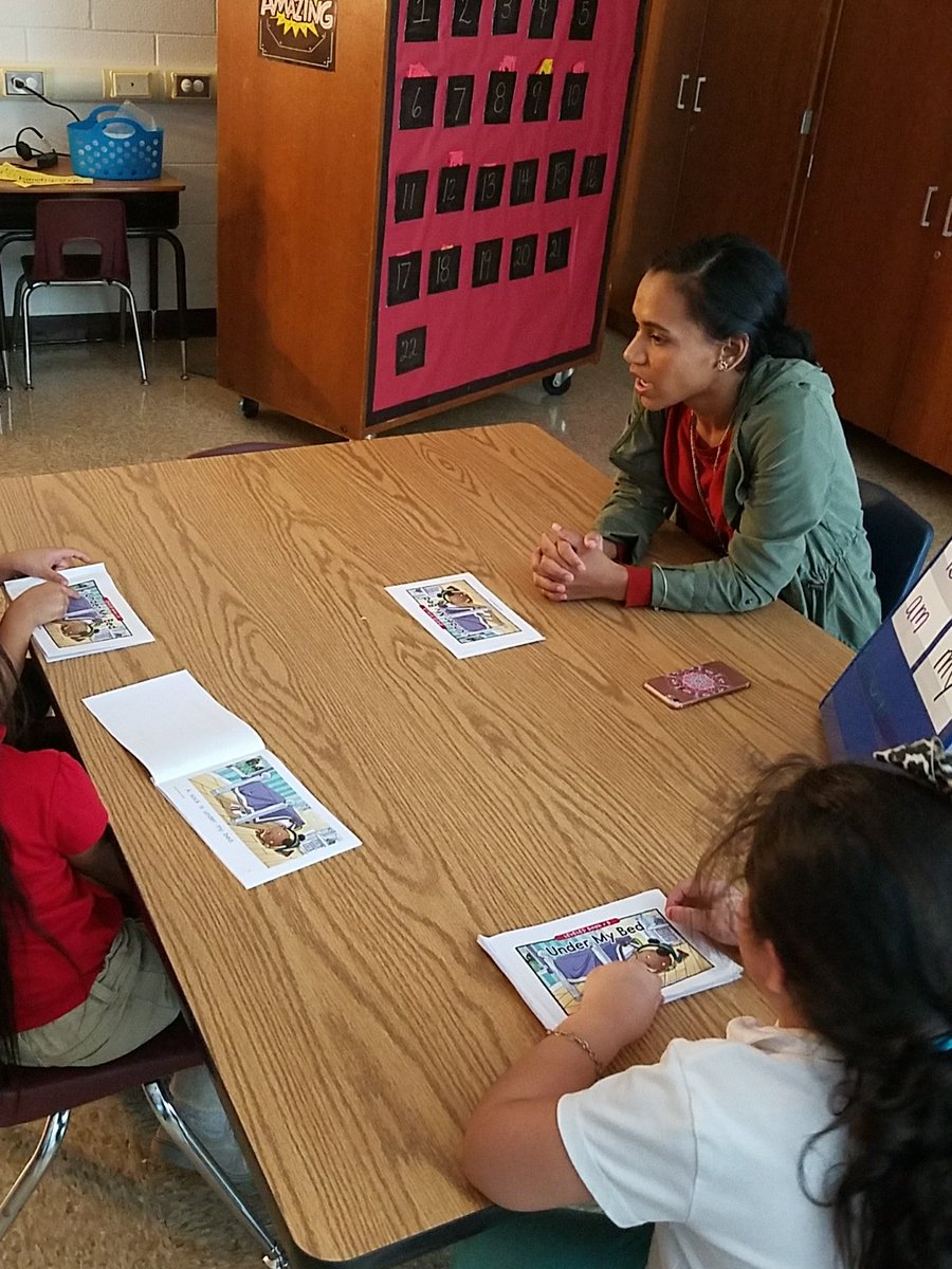 pantherap2016's tweet photo. Another INSTRUCTIONAL assistant pulling students #Cedeno #Packett @nhpanthers https://t.co/zVlFAc9UEu