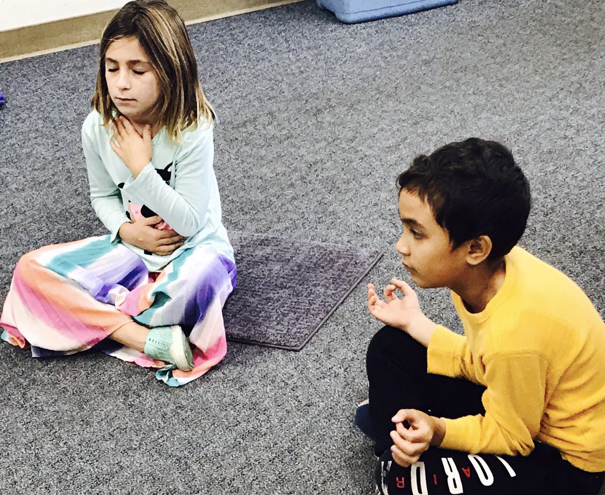 MusicBridgeH20's tweet photo. 1st grade #MindfulnessPractice #presentmoment #awarenessthroughthesenses #DMUSD #DMHeightsSTEAM @asmith_edu @HTS_Dolphins @DelMarSchools https://t.co/NOZILIC5a9