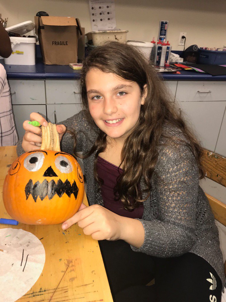 HorizonsatDCD's tweet photo. #ThrowbackThursday to our #Halloween party last week! #HorizonsatDCD https://t.co/GfSomKDl2K