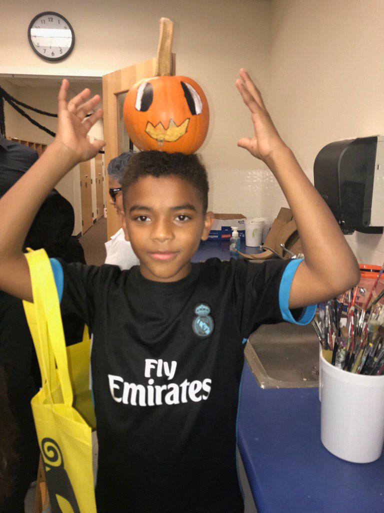HorizonsatDCD's tweet photo. #ThrowbackThursday to our #Halloween party last week! #HorizonsatDCD https://t.co/GfSomKDl2K