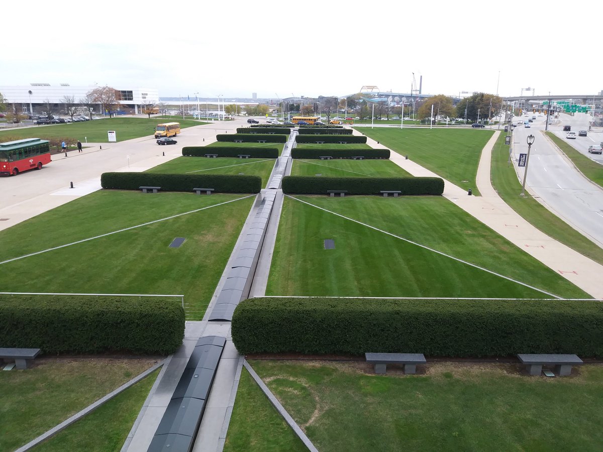 WIASLA's tweet photo. Cudahy Gardens was originally going to be a parking lot #DanKiley @UWM @TCLFdotORG #WIASLA2017 https://t.co/aF3cDWG3FQ