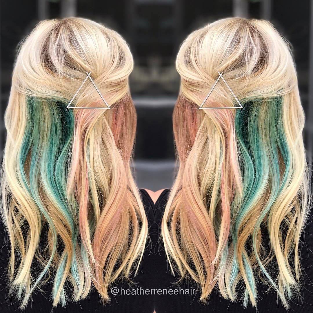 HelloSalonPro's tweet photo. So would we call this a 'sunset?' #SunlightsBalayage @heatherreneehair #HelloSalonPro https://t.co/Nd6Tx1cRxv