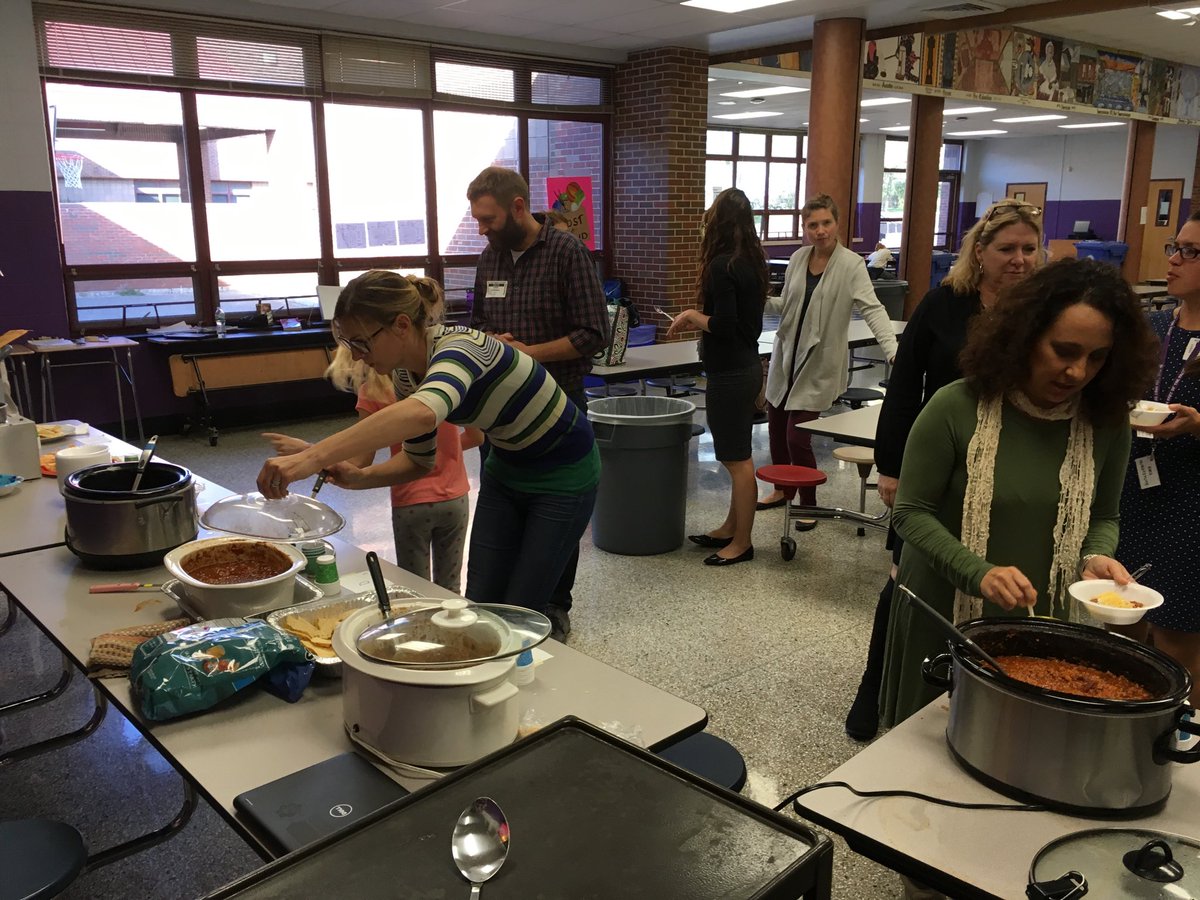 JeffHowlettUSN's tweet photo. KMS Chili Cook-off https://t.co/rJcxiTjoH1