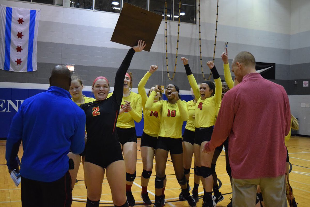 MsKiziorChem's tweet photo. Congrats TP Titans on your sectional victory!! Just a few photos from the big win! @TinleyParkHigh https://t.co/0rzJOiGNH3